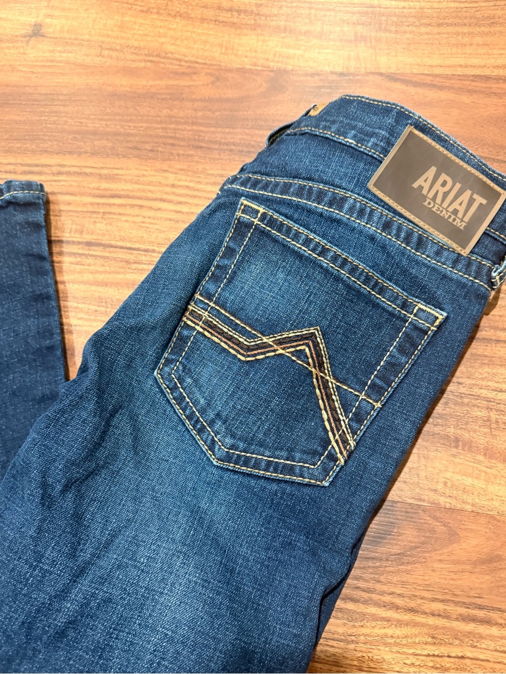 Ariat M8 Modern Slim Leg Jeans Mens 32x32 Fits 30x31 Blue Wash Denim